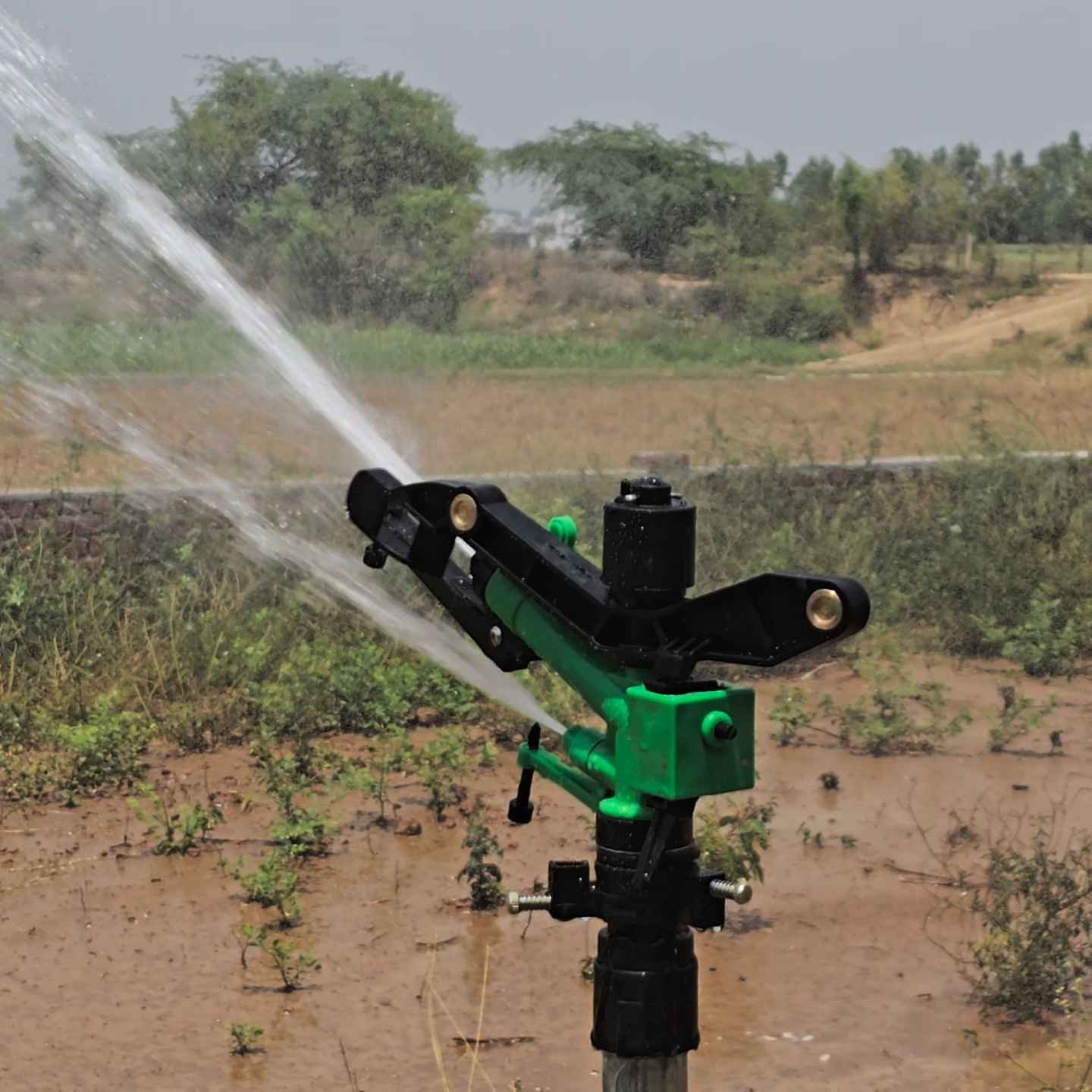 1 INCH PREMIUM QUALITY PVC RAIN GUN WITH STAND thumbnail